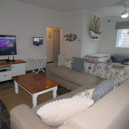 Seagulls Beach House Port Shepstone Exterior photo