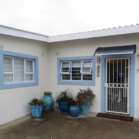 Seagulls Beach House Port Shepstone Exterior photo